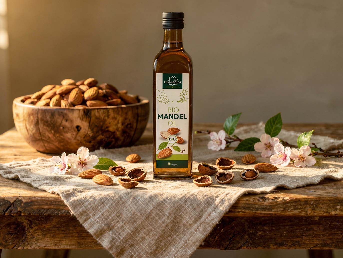 Organic Almond Oil  all-natural and cold-pressed  250 ml  from Unimedica